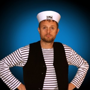 De Steiermann Georgely (Georges Urwald) ass de Chef um Piano. Hien huet fir di flott Arrangementer gesuergt an och 3 nei Lidder bäigesteiert. Ouni hiën wier Alles nëmmen hallef su schéin!